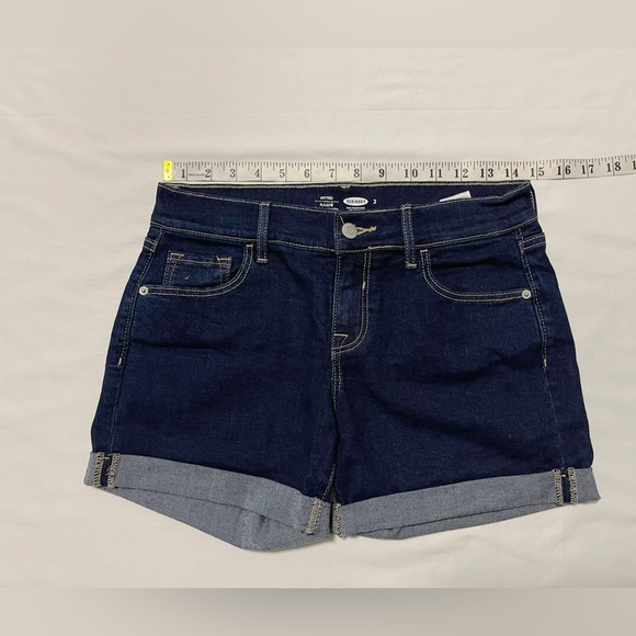 Old Navy Cuffed Jean Shorts - Picture 6 of 11